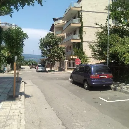 Sea Breeze 1 *